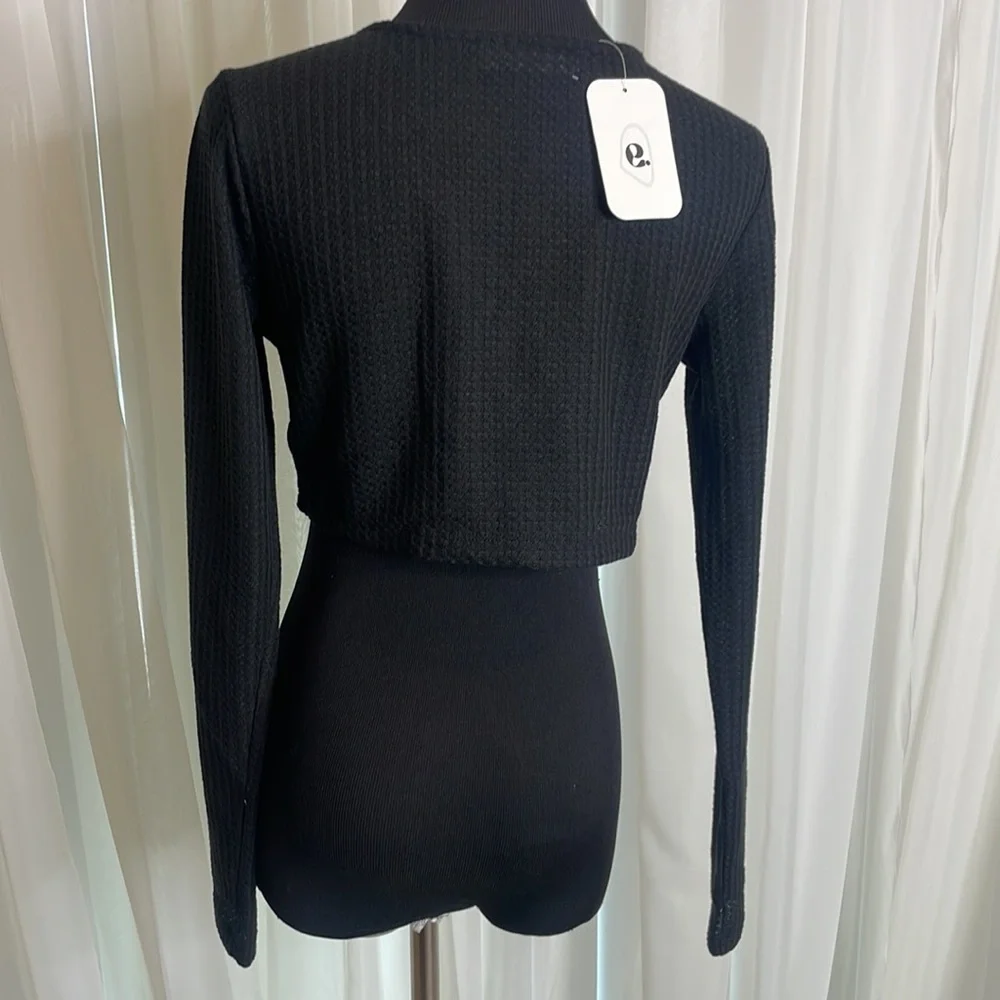 NWT Black Waffle Print ELODIE Crop Top with drawstring tie in the front, size M